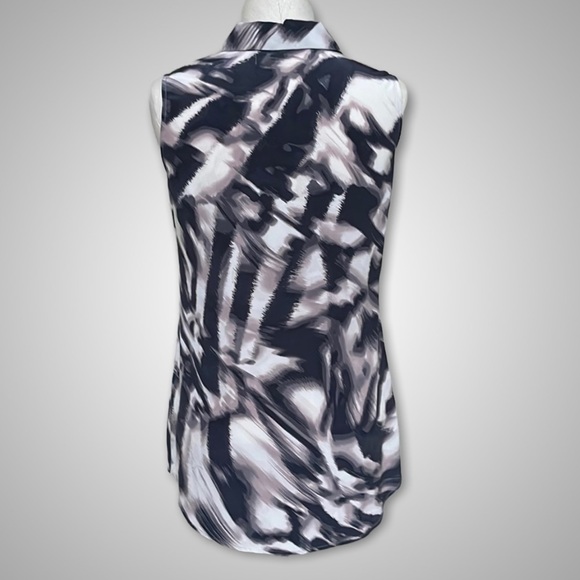 { Graham & Spencer } - Sleeveless Silk Top - Picture 2 of 5